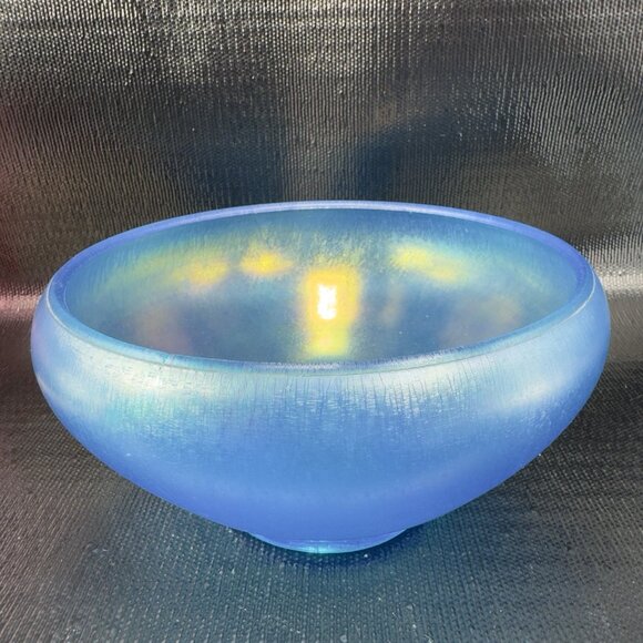 Fenton Celeste Stretch Glass Blue Iridescent Console Bowl Dish Shiny Finish Bowl - Picture 13 of 14
